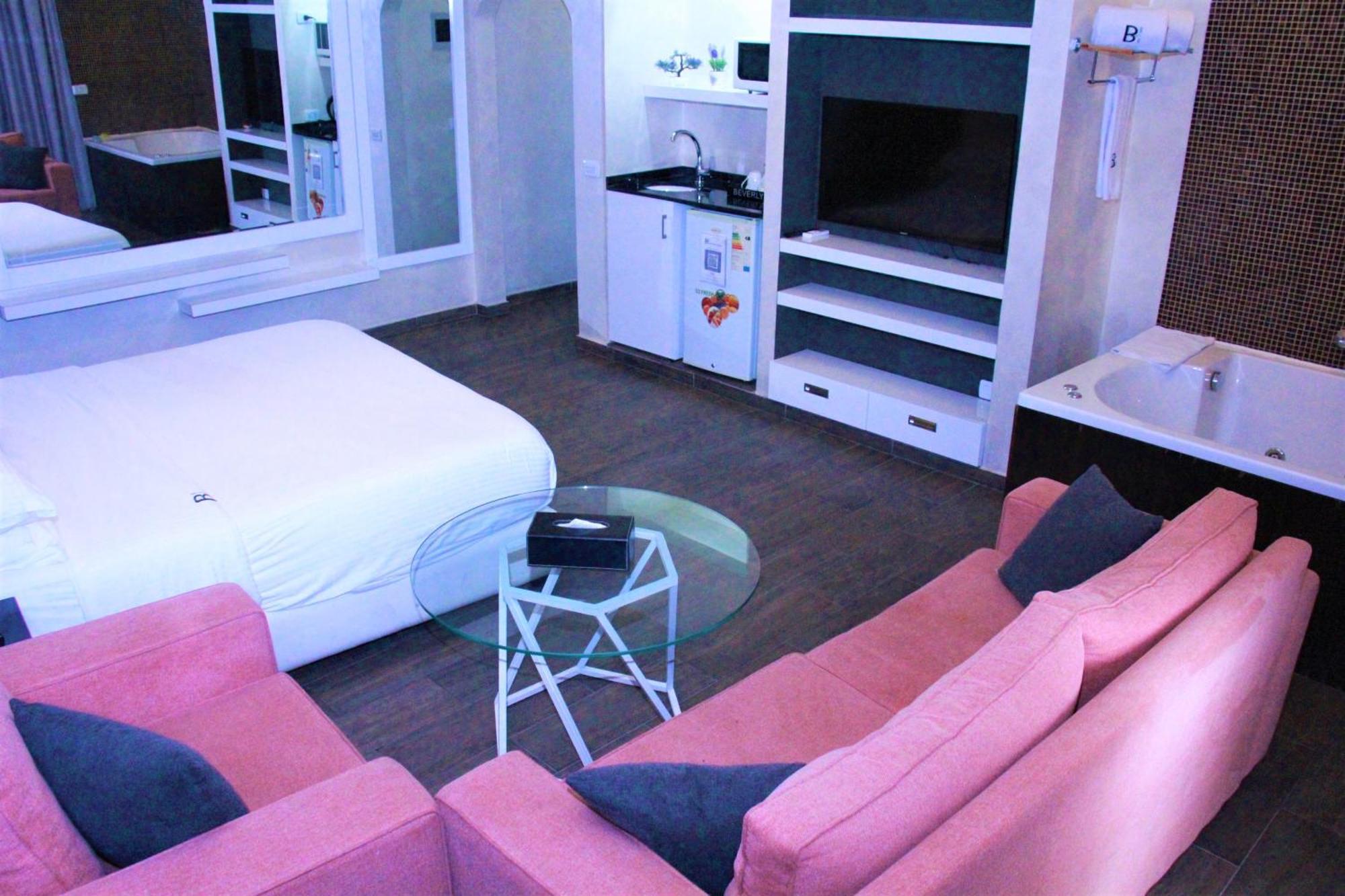 Beverly Hotel Бейрут Екстериор снимка