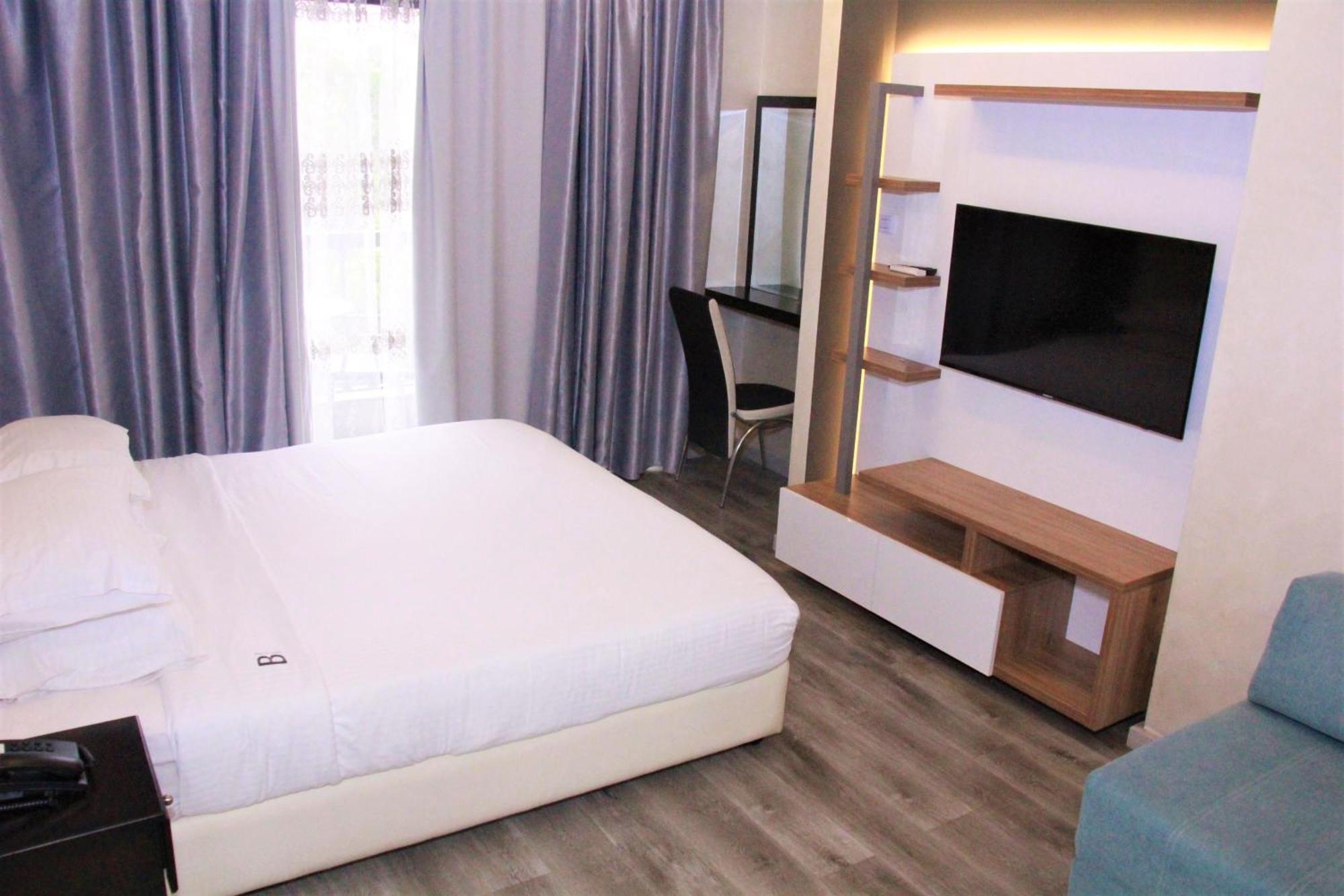 Beverly Hotel Бейрут Екстериор снимка