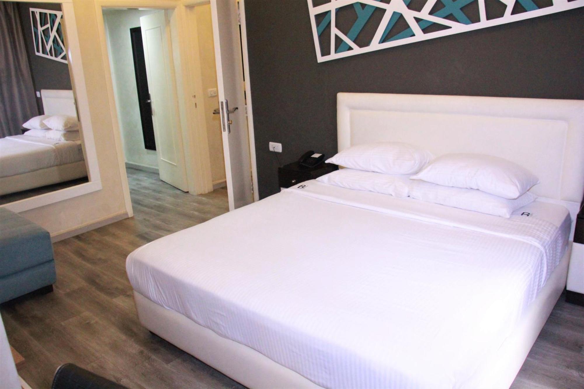 Beverly Hotel Бейрут Екстериор снимка